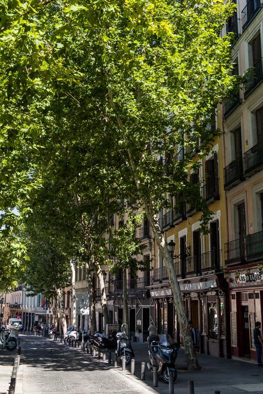 Pyr Select Plaza Santa Ana Leilighet Madrid Eksteriør bilde